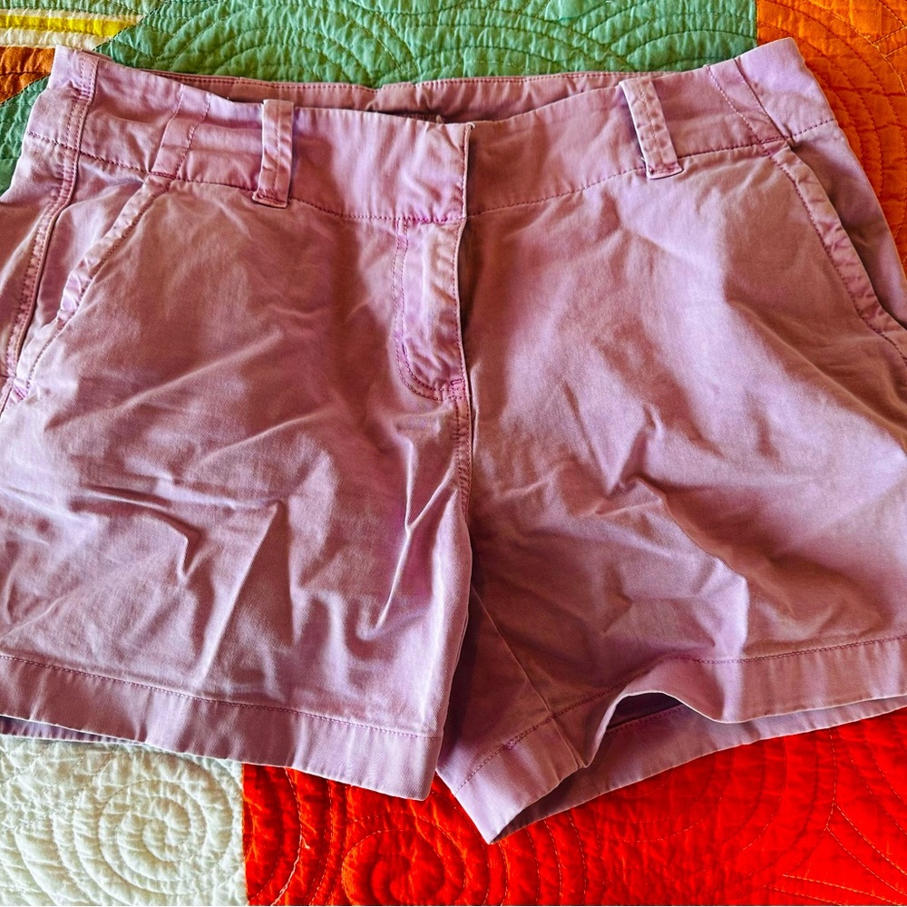 Vineyard Vines -everyday shorts size 4